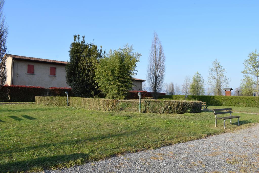 Agriturismo Cà Del Lupo Pallazzolo sull'Oglio Exterior foto