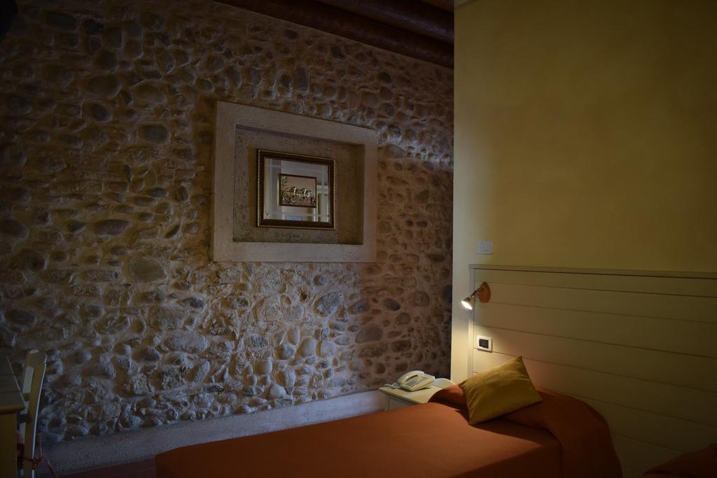Agriturismo Cà Del Lupo Pallazzolo sull'Oglio Exterior foto